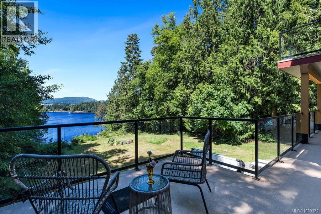 7002 East Sooke Rd - 32