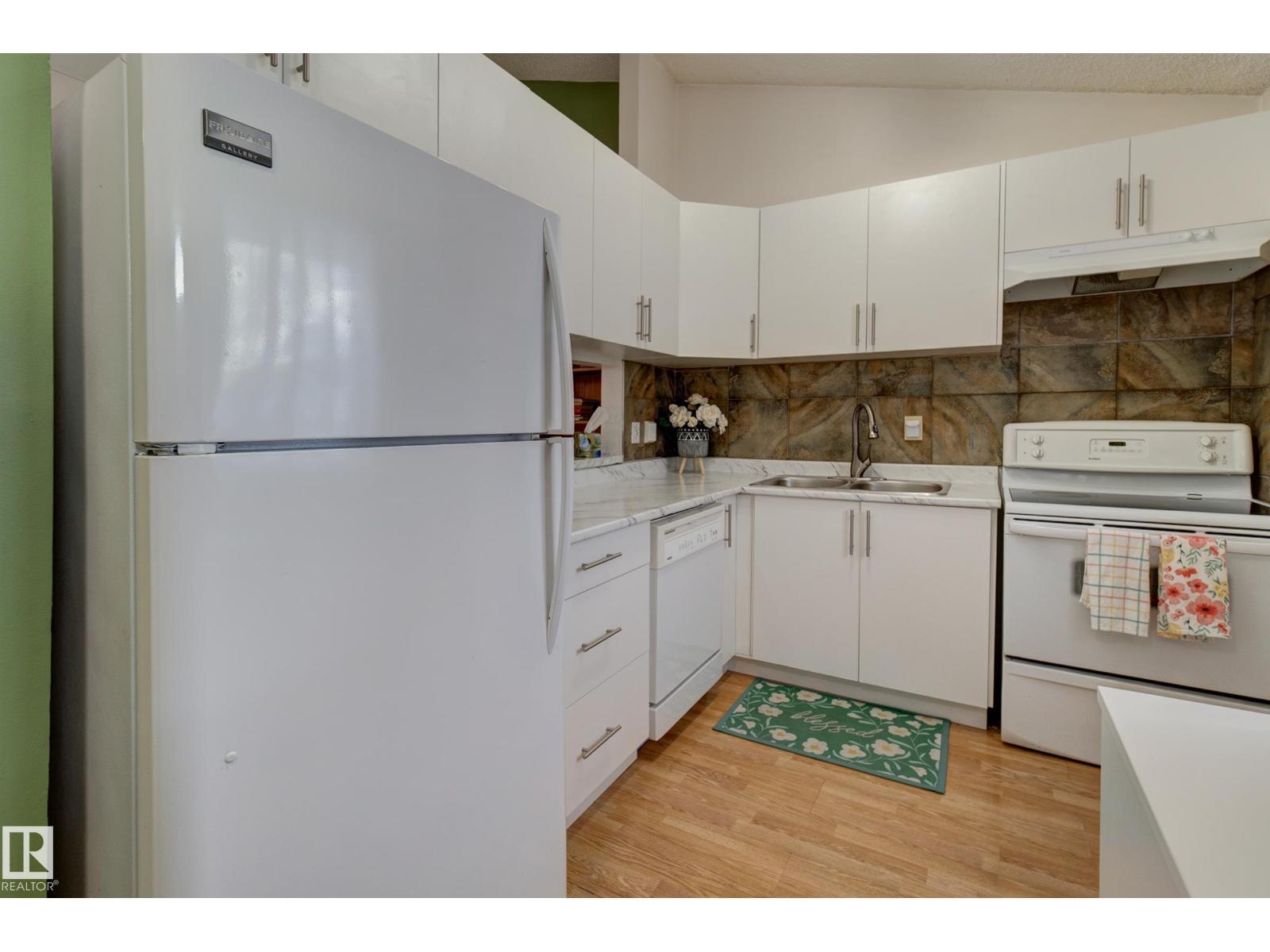 5626 19A AV NW - 4