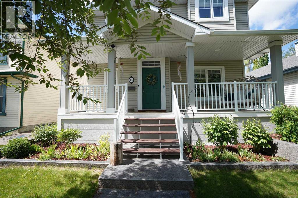 14 Inverness Close SE - 1