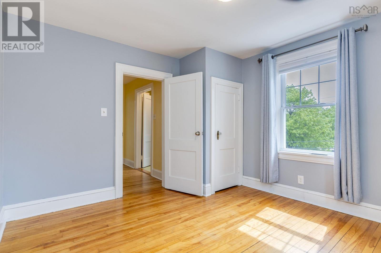 Property 31 of 51 of 1153 Dalhousie Street