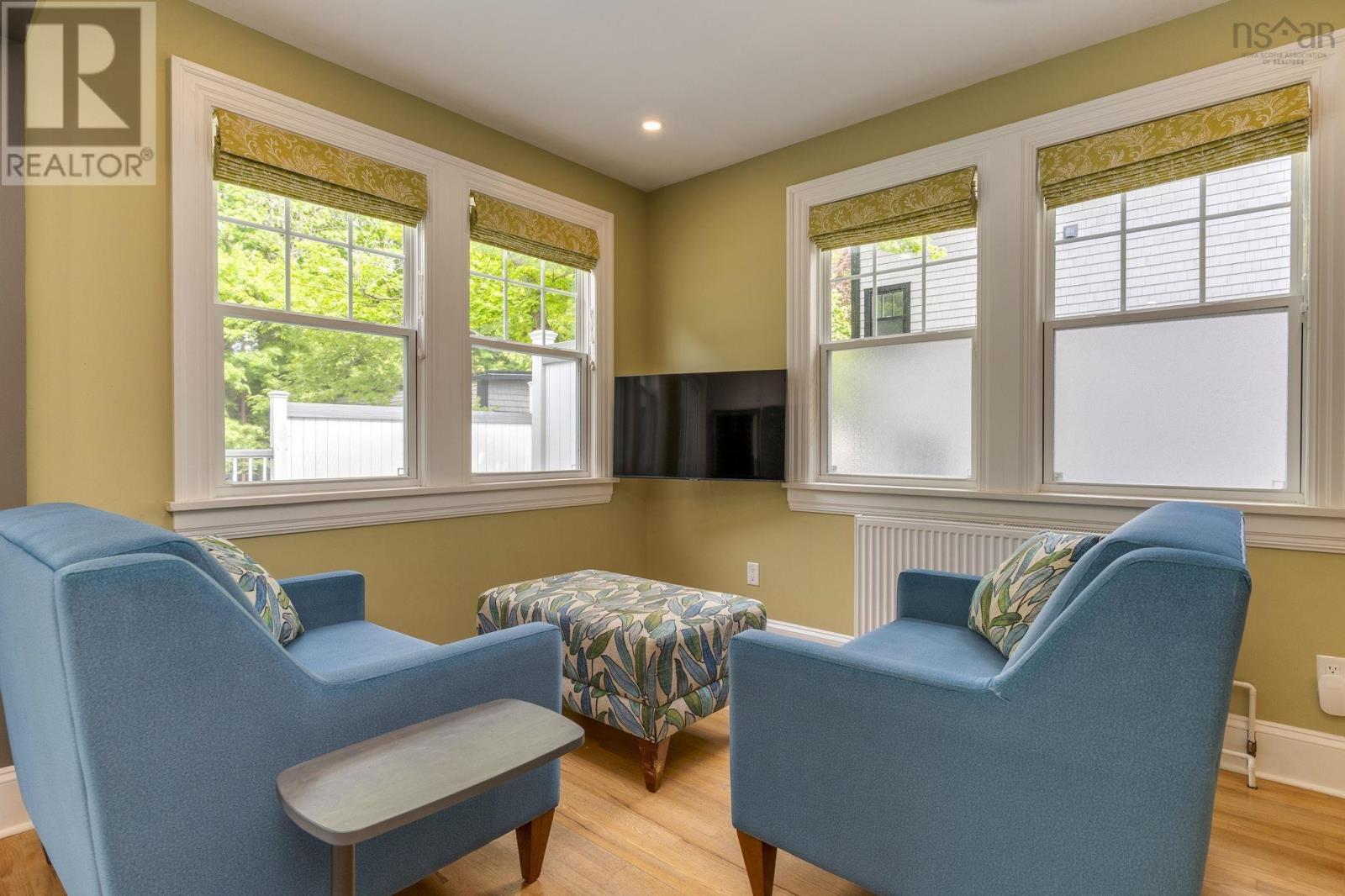 Property 8 of 51 of 1153 Dalhousie Street