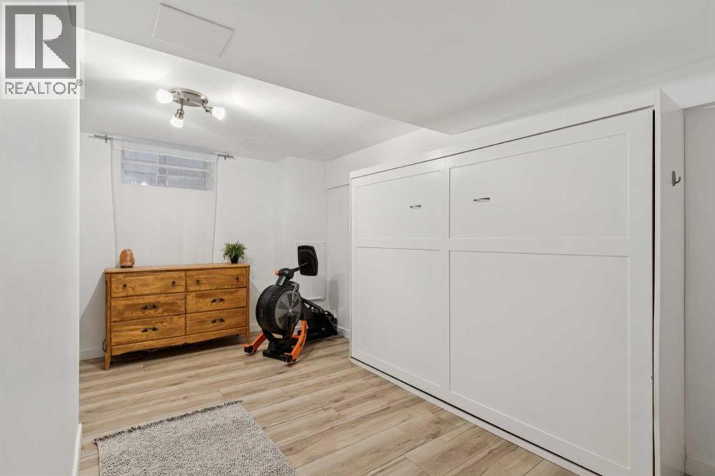 533 22 Avenue SW - 36