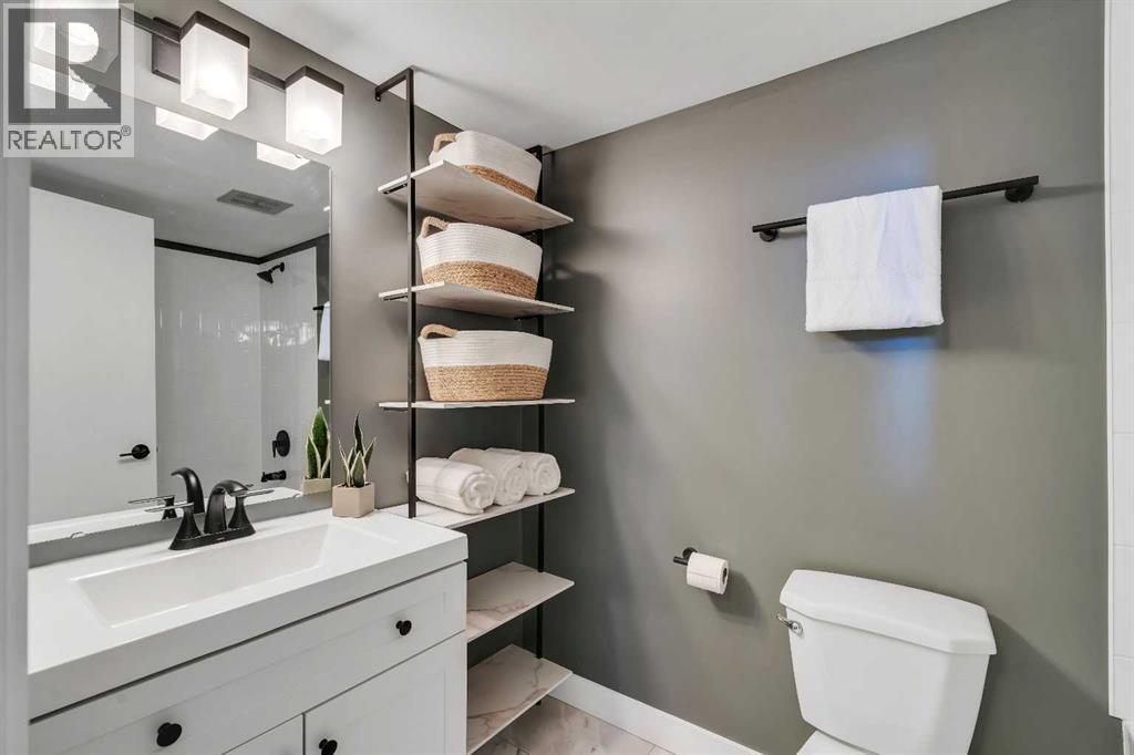 370 Brae Glen Crescent SW - 20