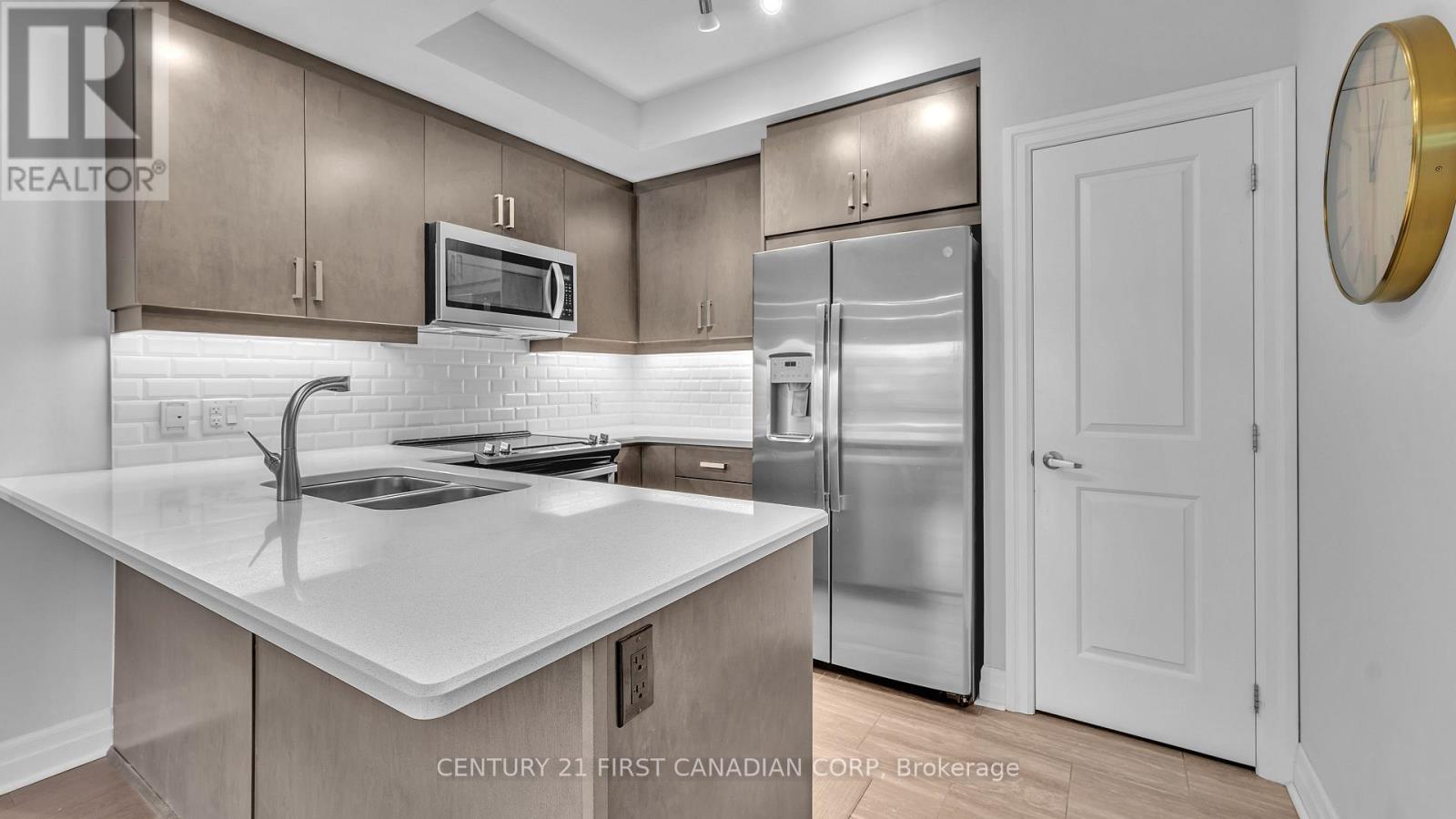 #118 1200 COMMISSIONERS ROAD W - 11