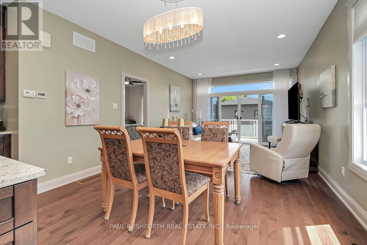 353 TRILLIUM CIRCLE - 11
