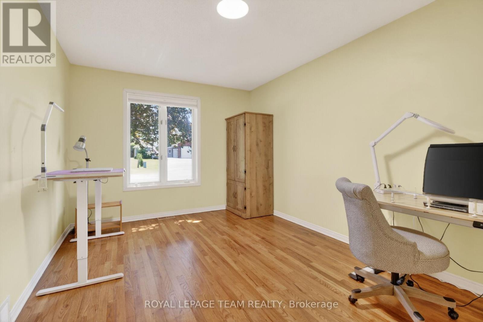 2456 GARMIL CRESCENT - 29