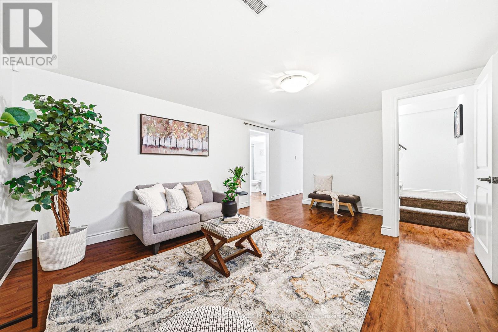 744 MIRIAM CRESCENT - 16