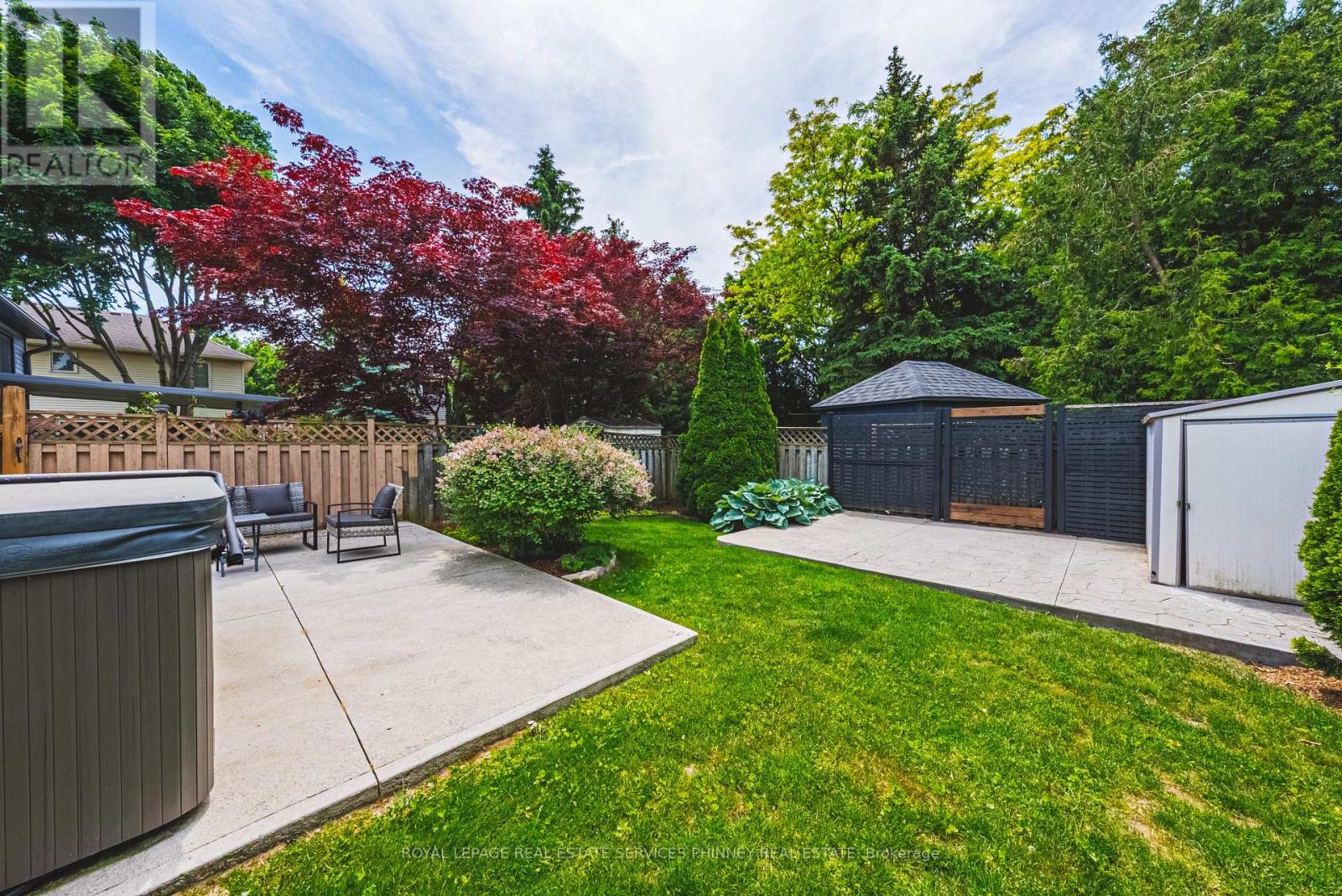 744 MIRIAM CRESCENT - 22