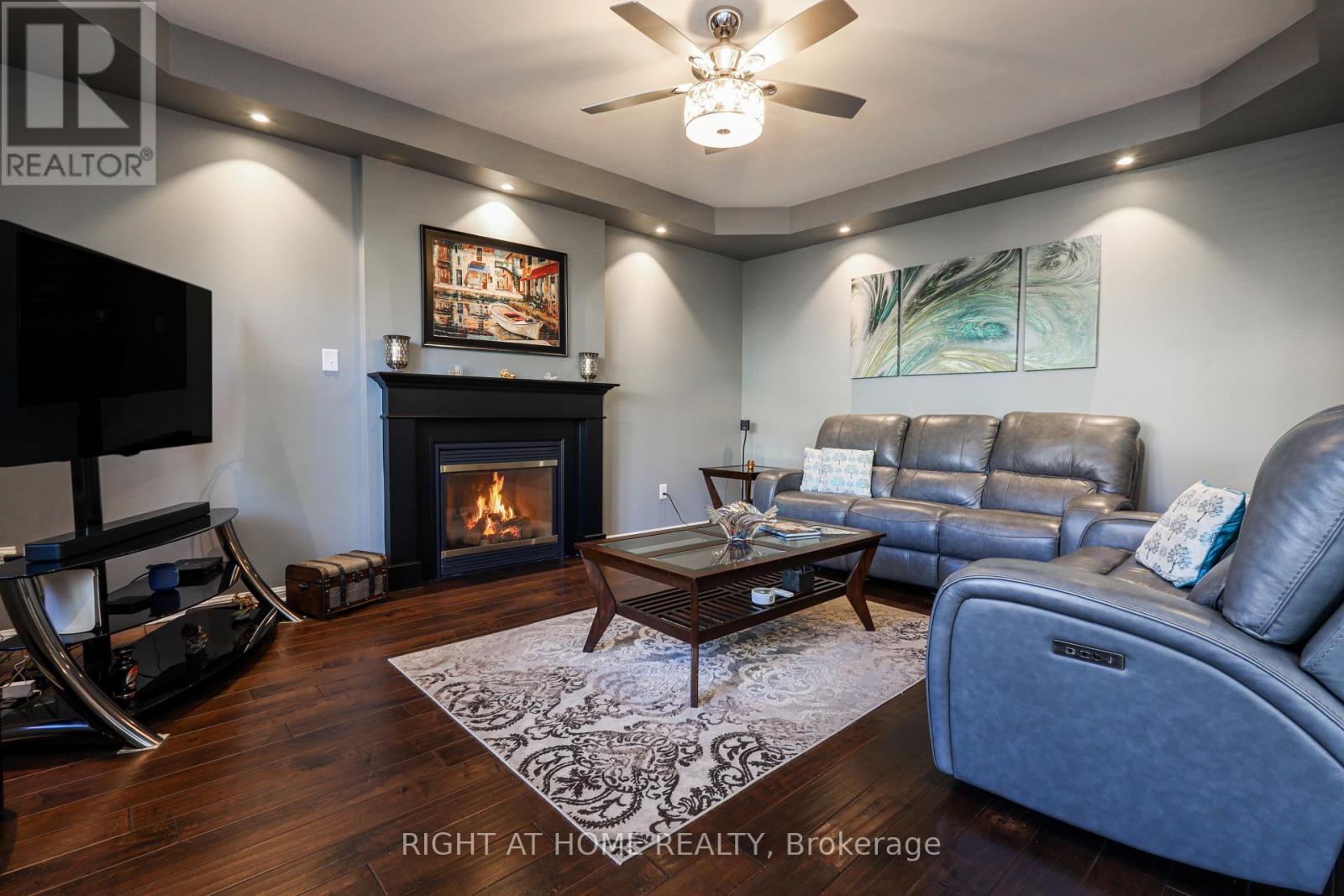 978 COUSENS TERRACE - 10