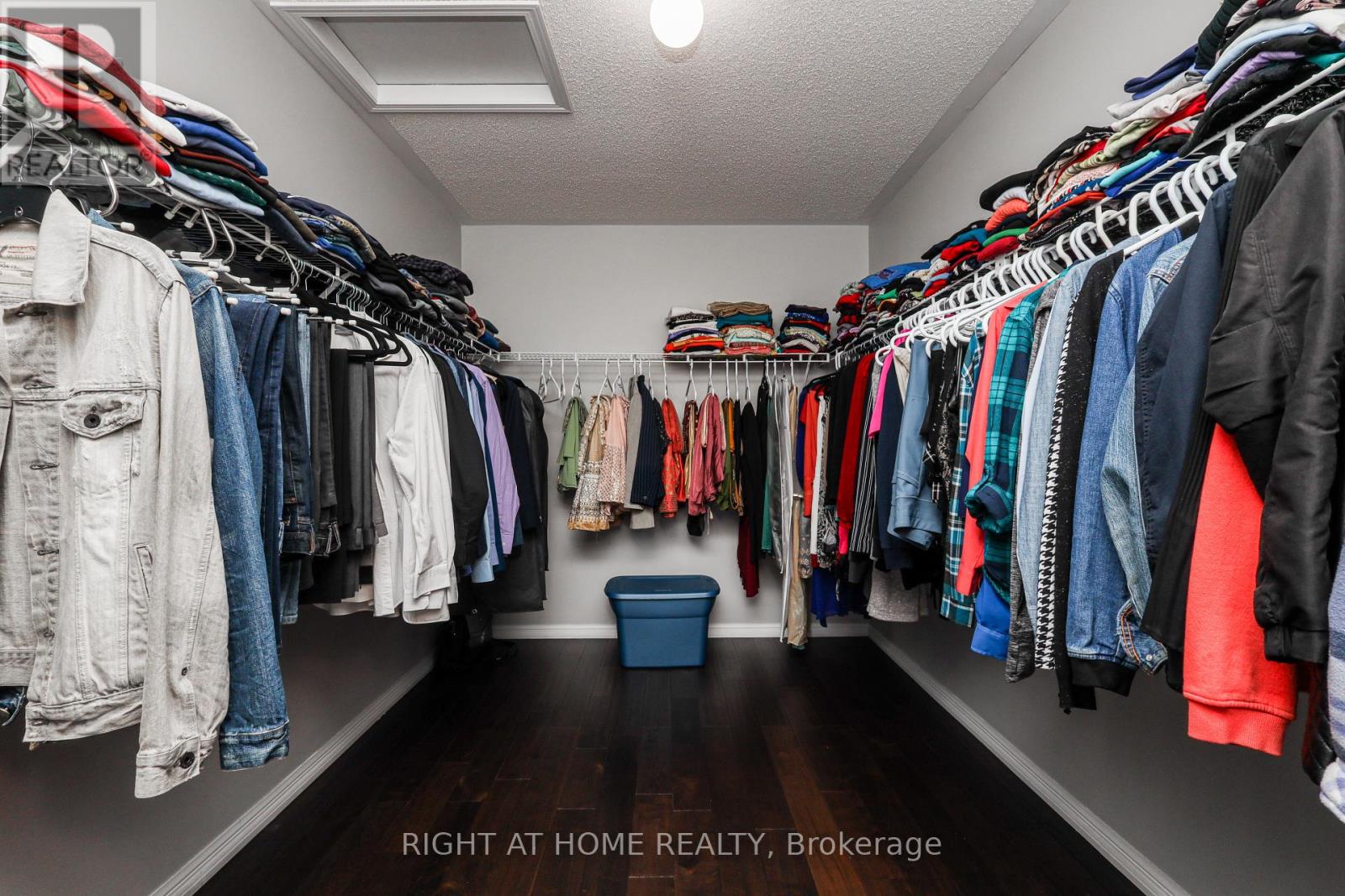 978 COUSENS TERRACE - 17