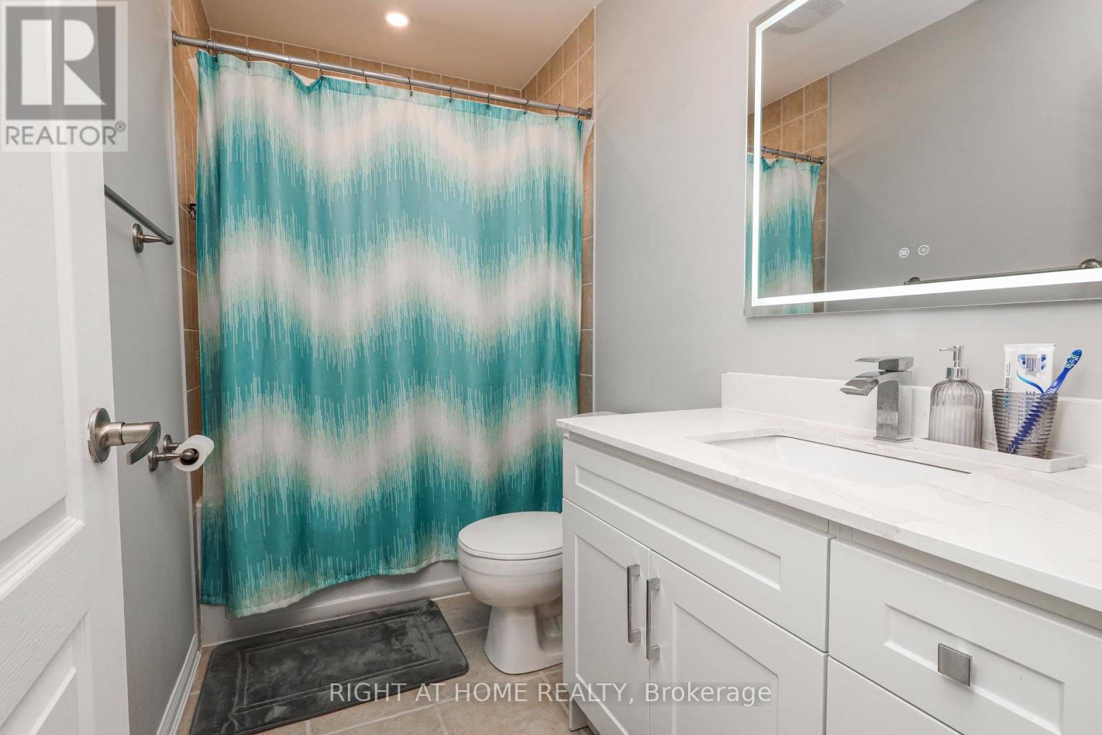 978 COUSENS TERRACE - 18