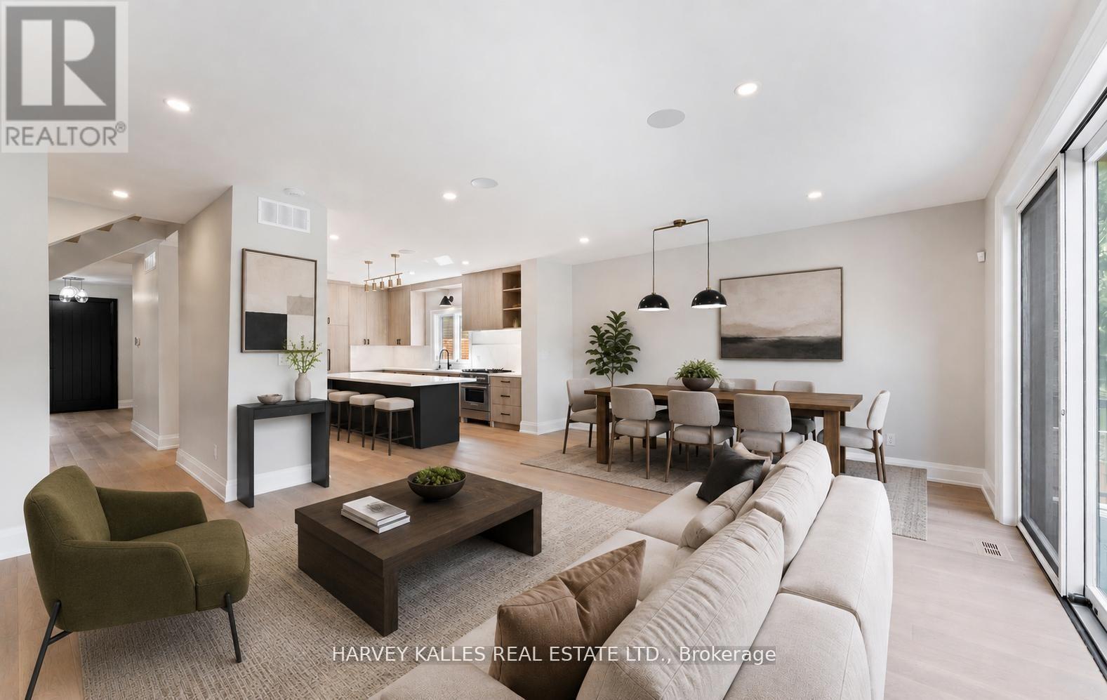 94 PRINCE EDWARD DRIVE S - 20