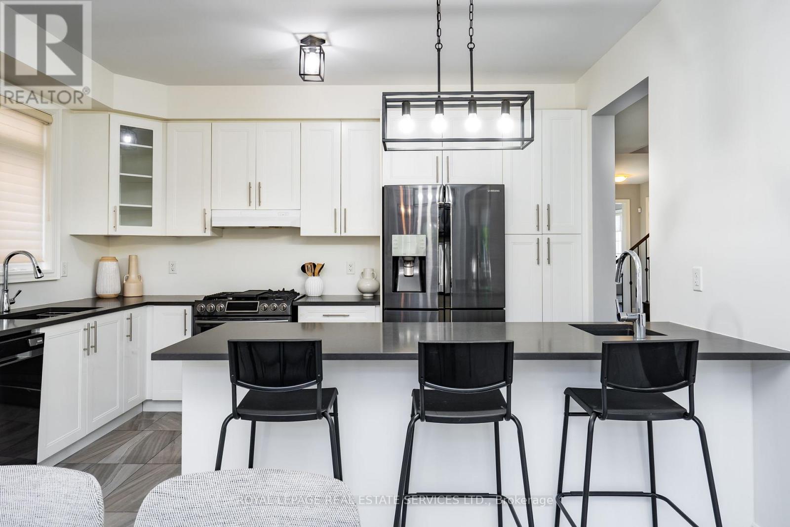 13 MUSSLE WHITE ROAD - 10