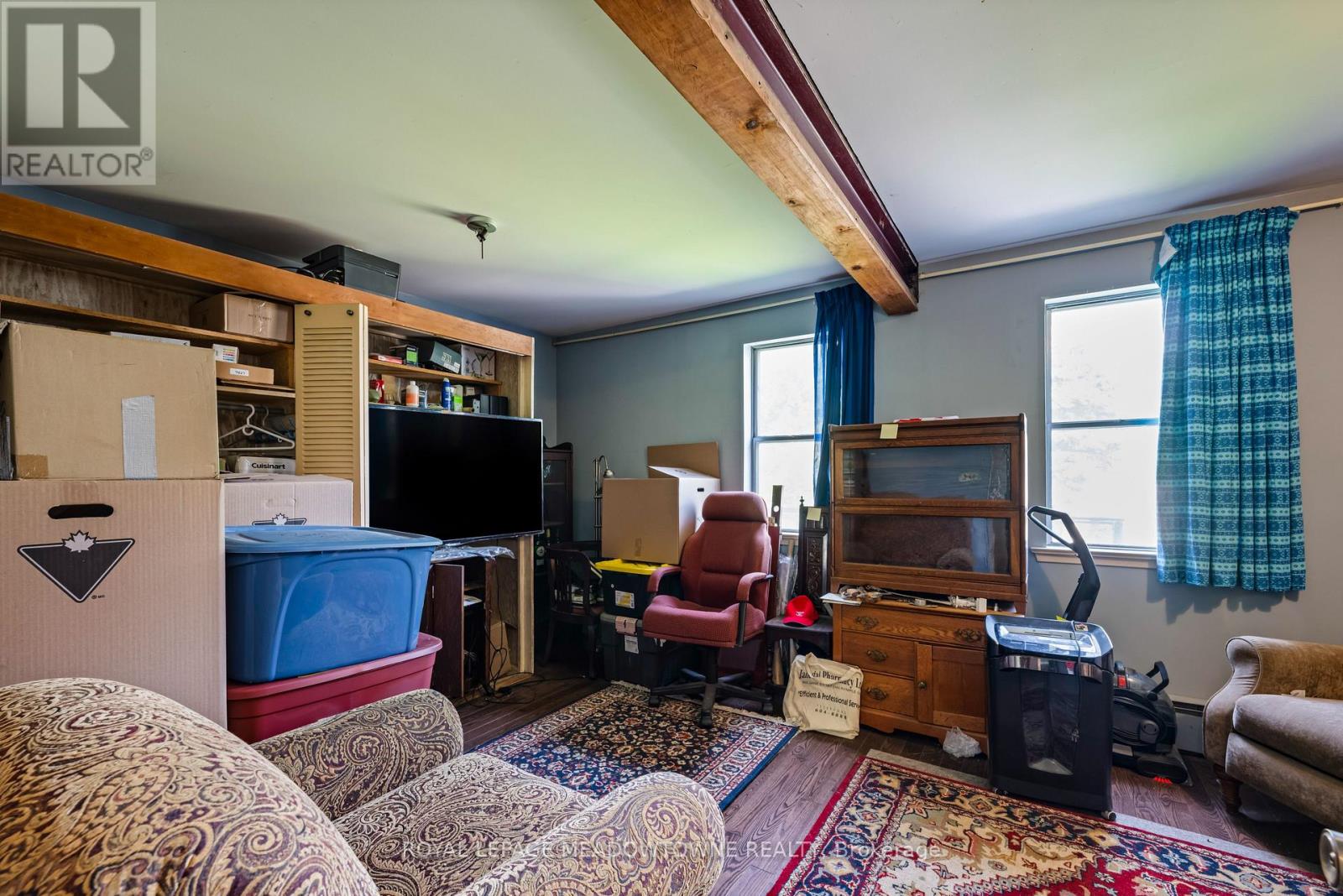 182 LAKESHORE DRIVE - 30