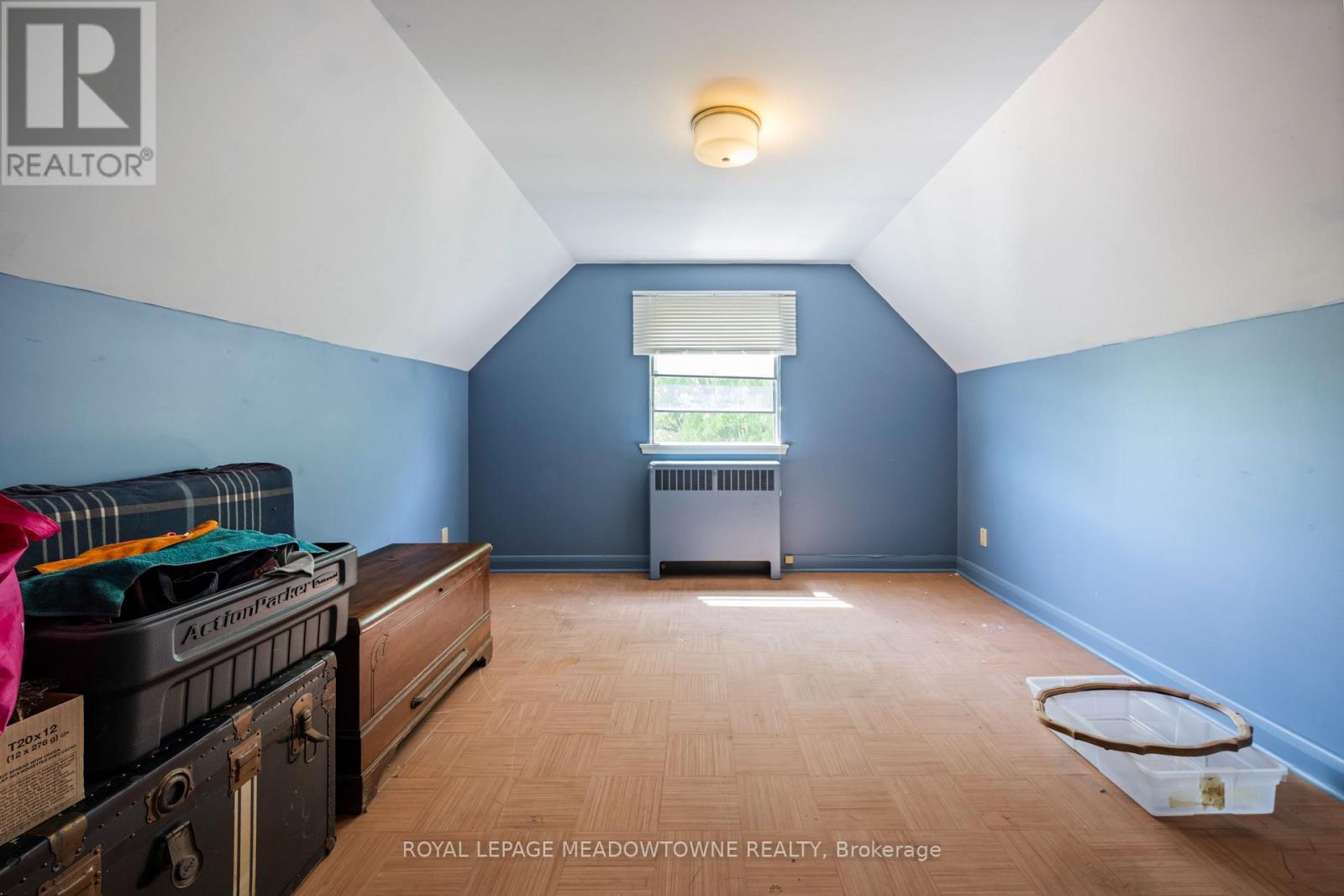 182 LAKESHORE DRIVE - 32