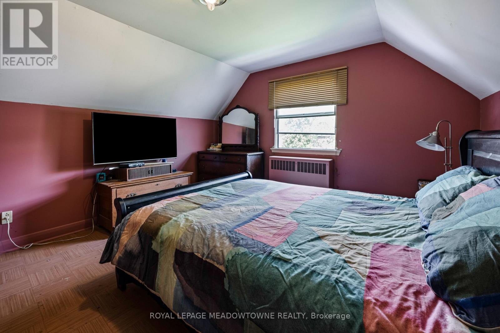 182 LAKESHORE DRIVE - 37