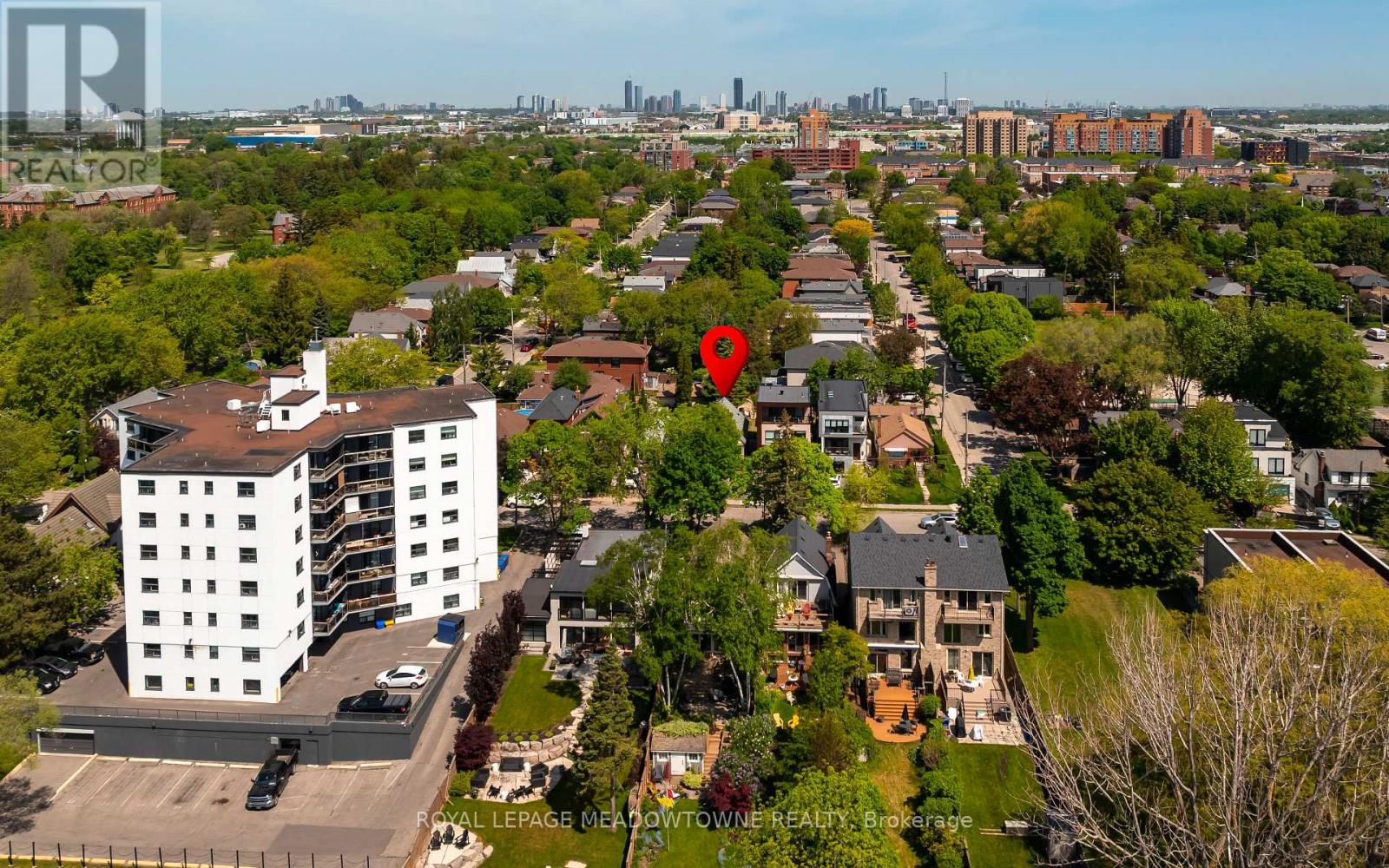 182 LAKESHORE DRIVE - 5
