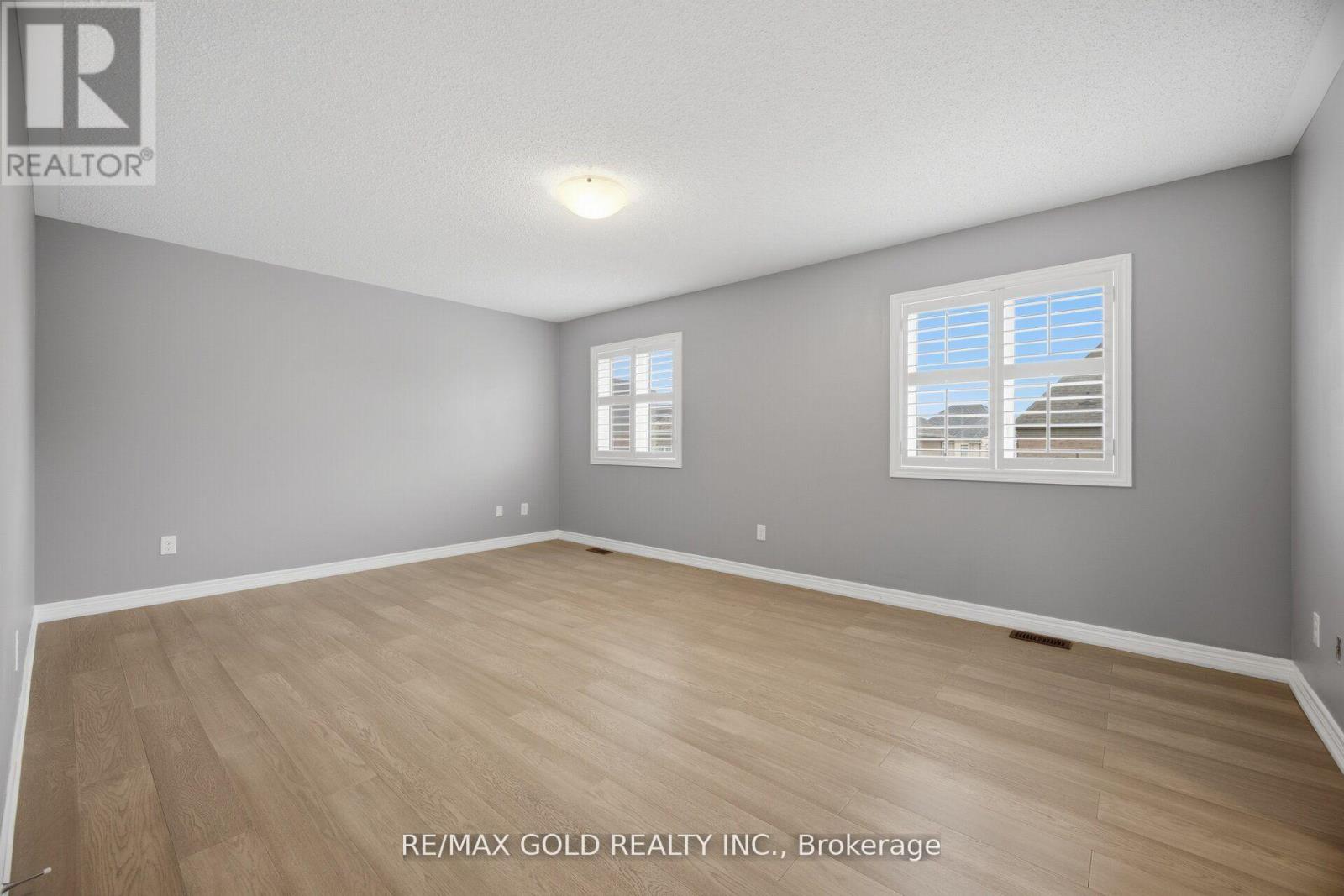 53 MARTIN BYRNE DRIVE - 19