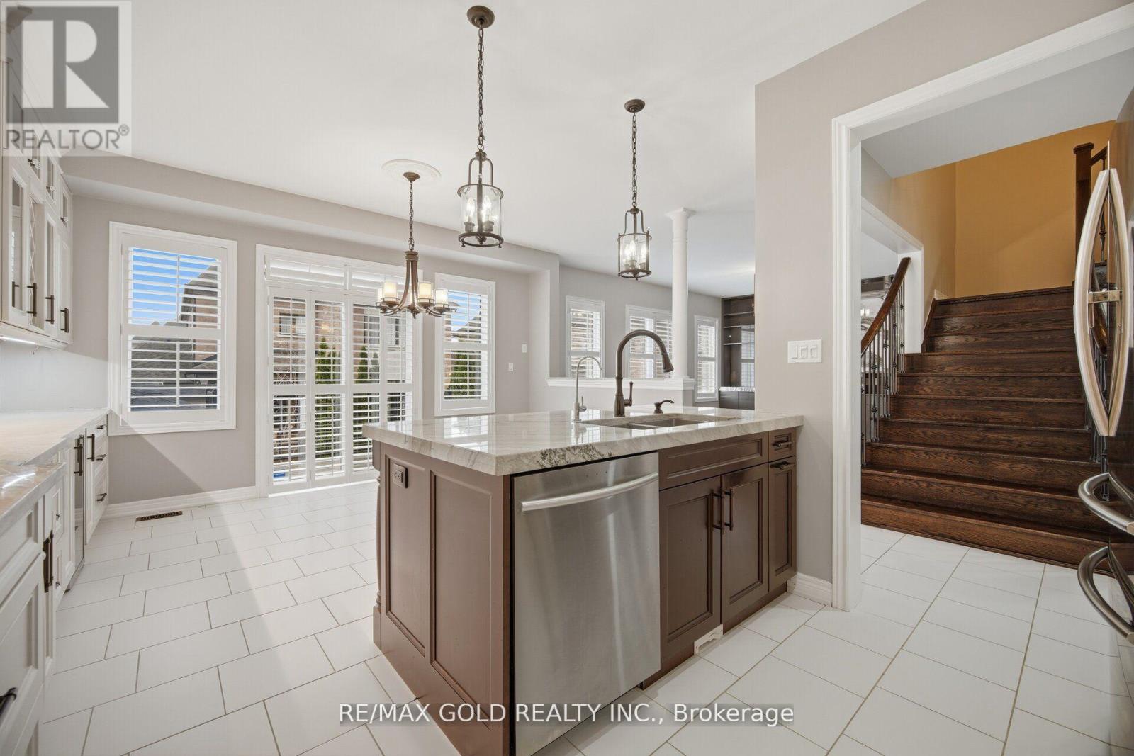 53 MARTIN BYRNE DRIVE - 9