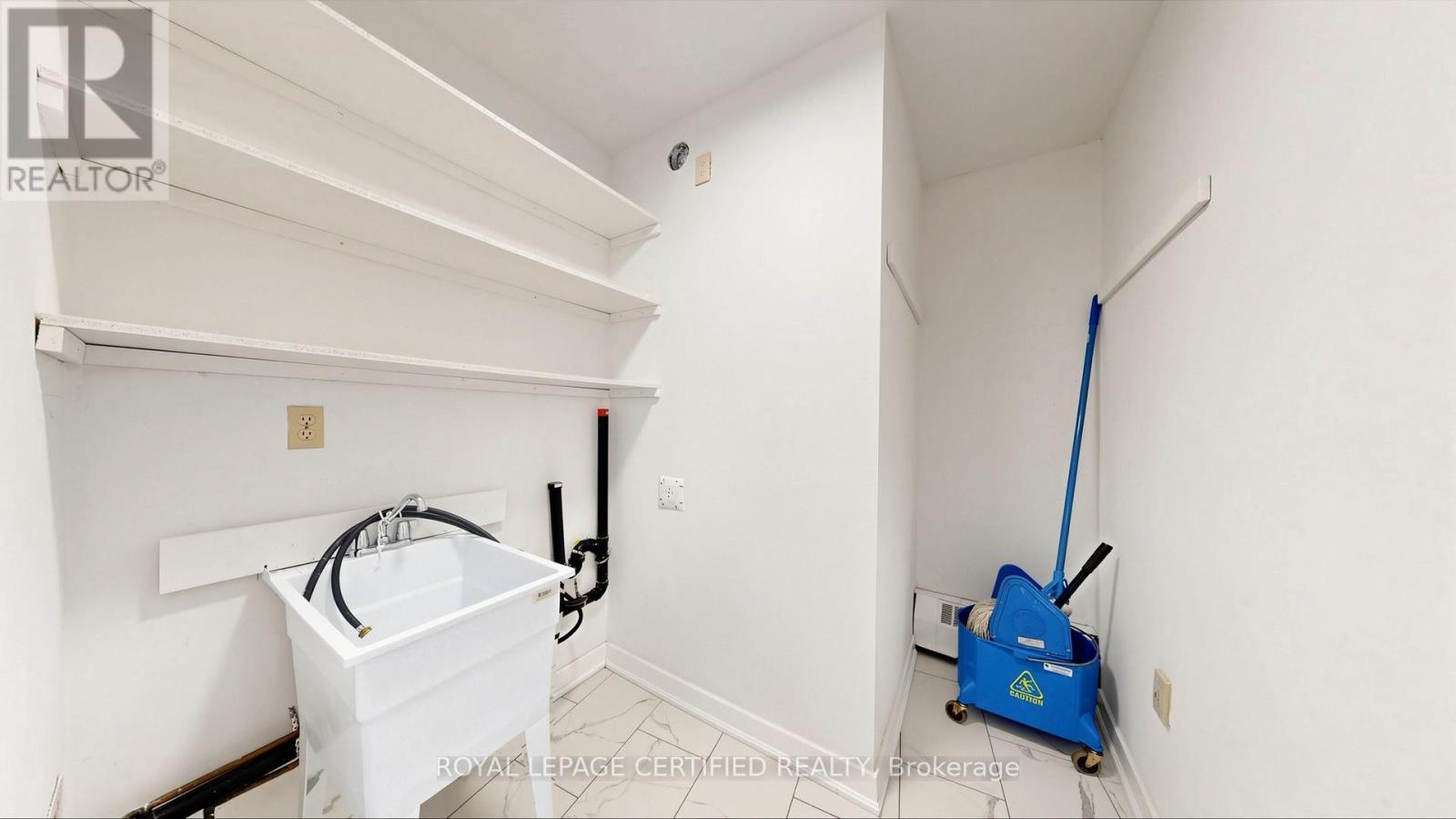 #1903 330 DIXON ROAD - 30