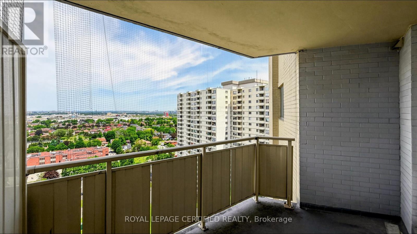 #1903 330 DIXON ROAD - 31