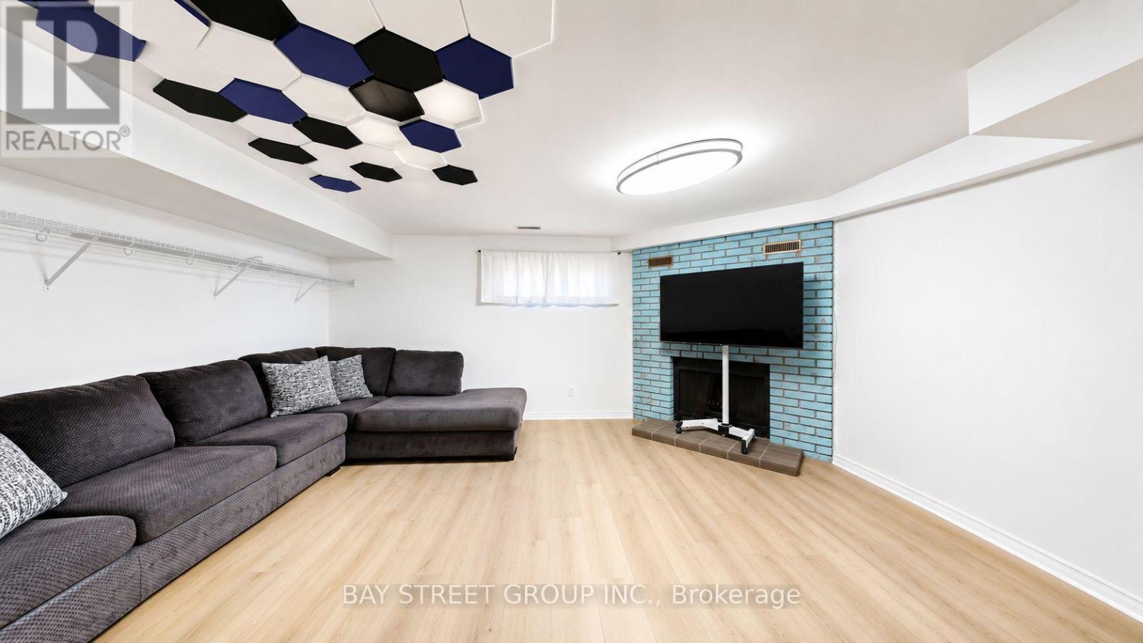23 SOUTHPORT STREET - 20