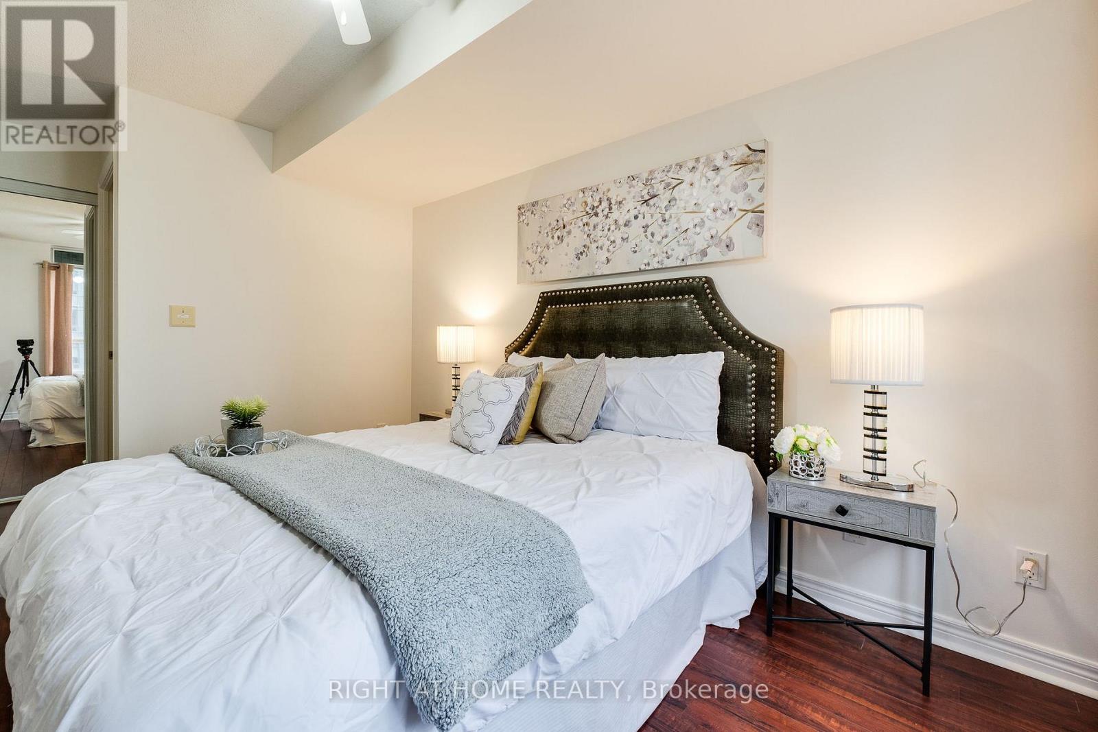 #1713 310 BURNHAMTHORPE ROAD - 18