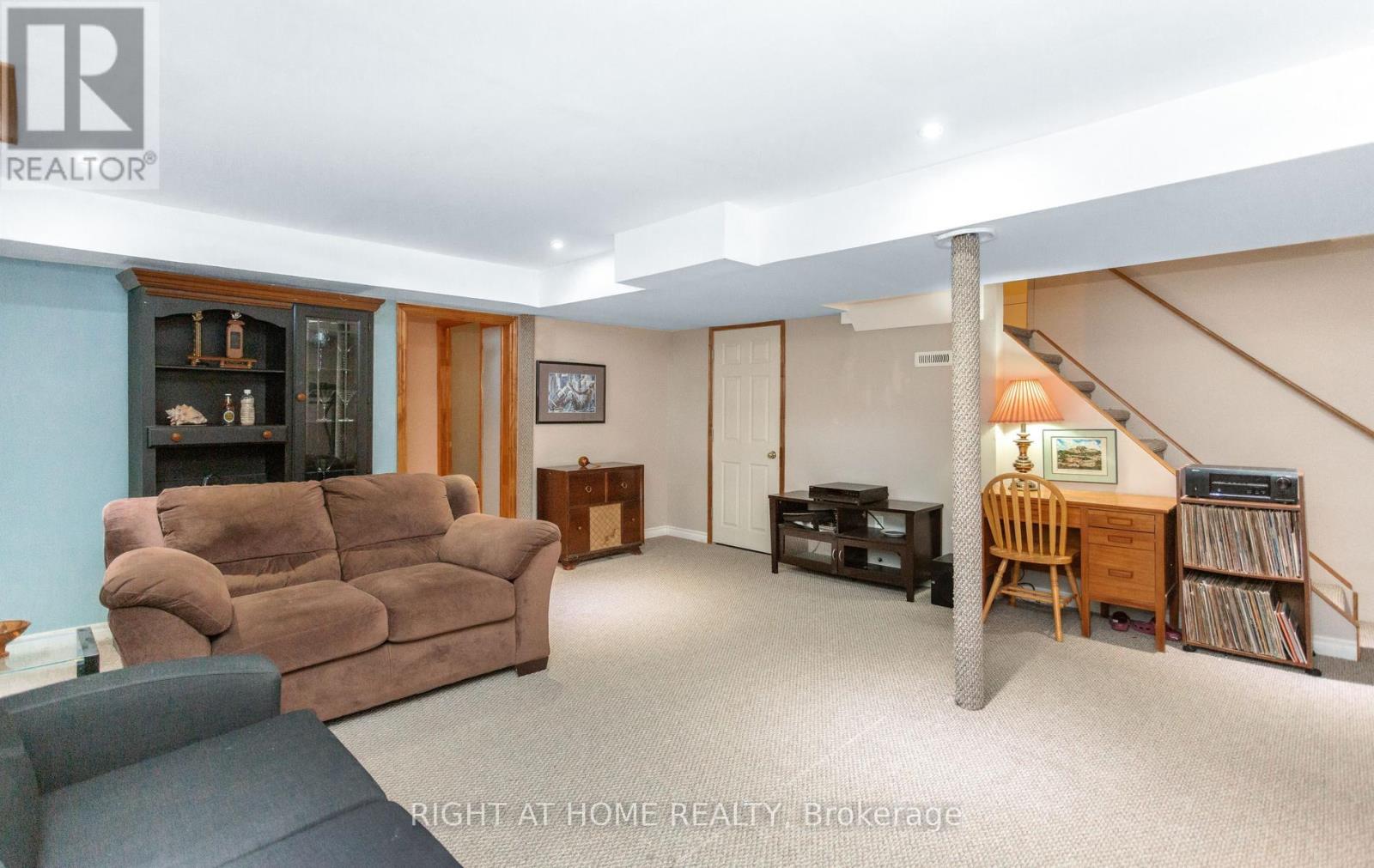 138 ATKINS CIRCLE - 40