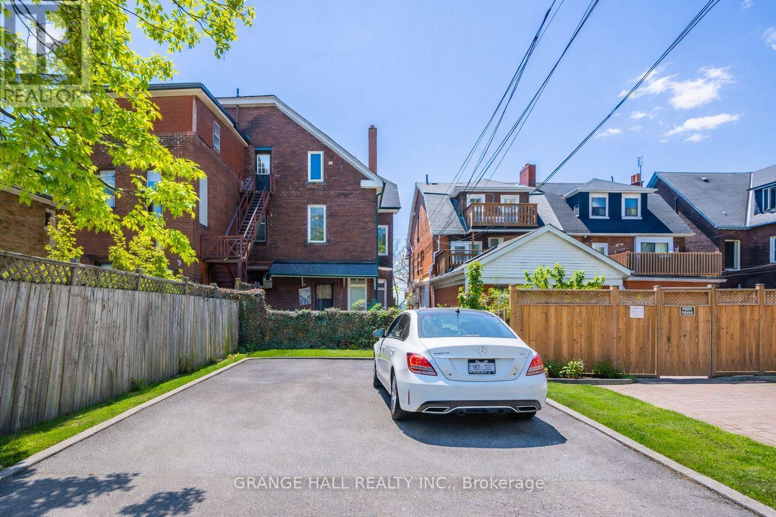 1544 KING STREET W - 15