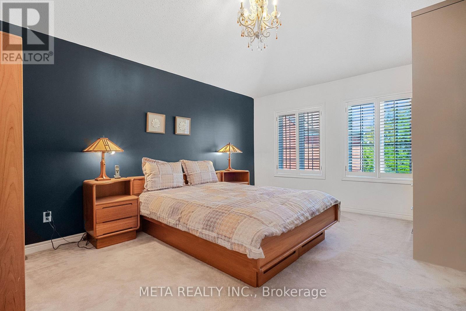 25 CRISPIN COURT - 16