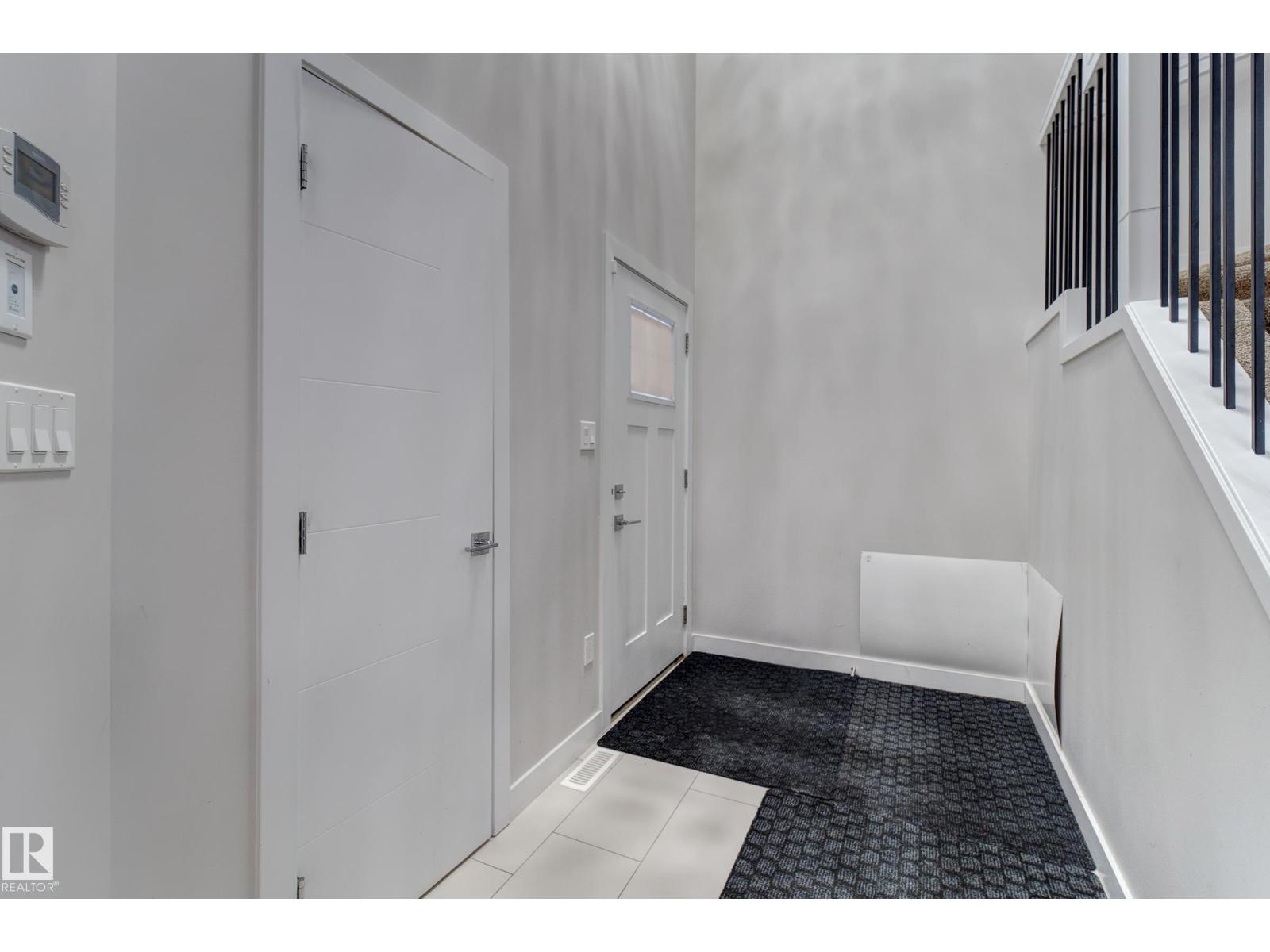 #46 1703 16 AV NW NW - 5