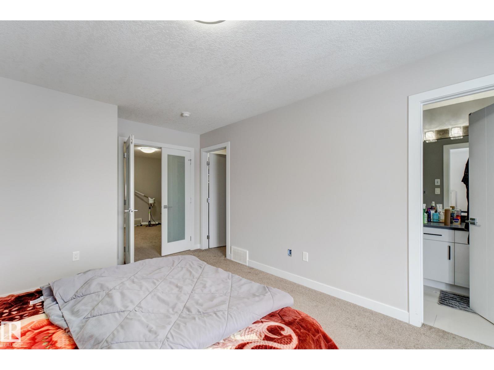#46 1703 16 AV NW NW - 32