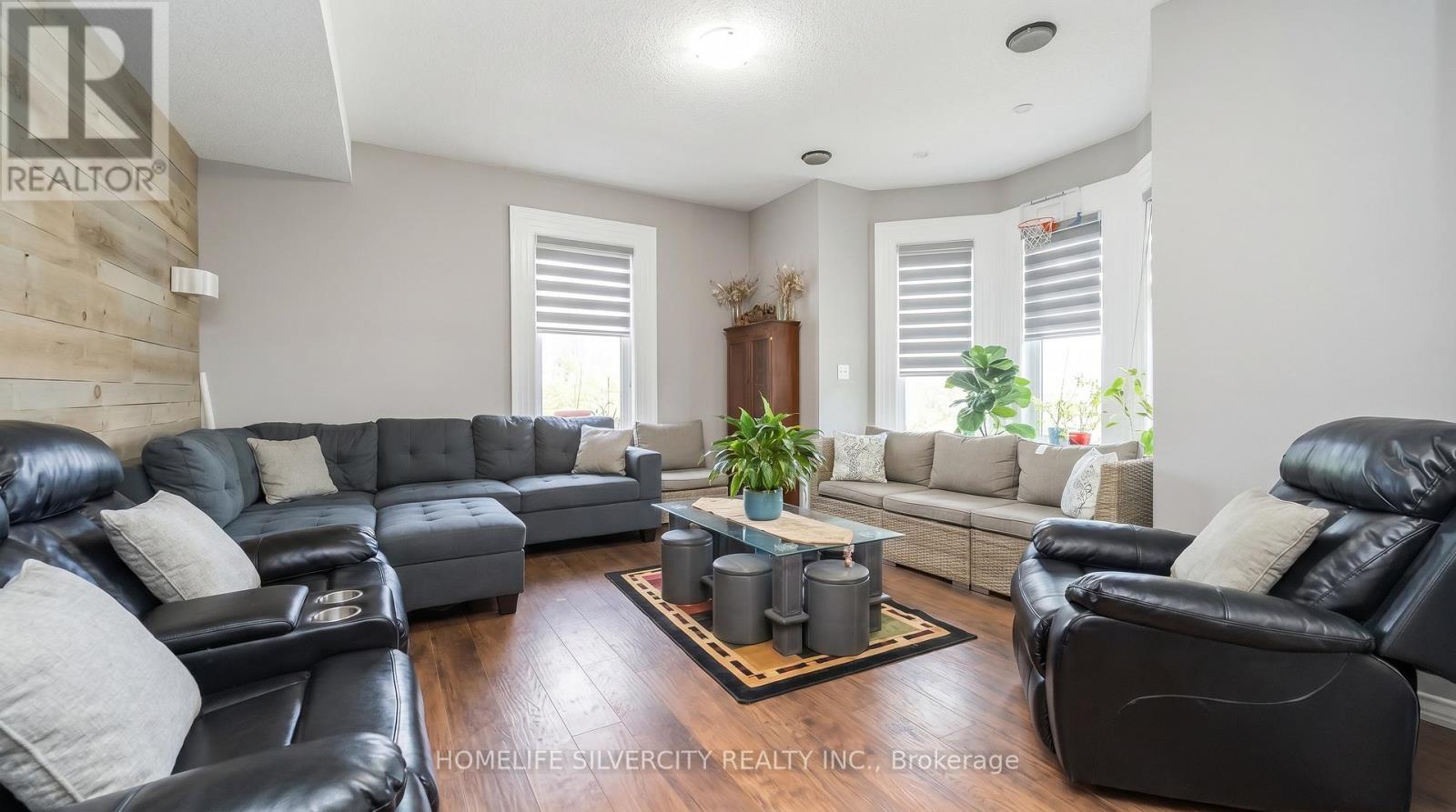184 POTTRUFF ROAD - 13