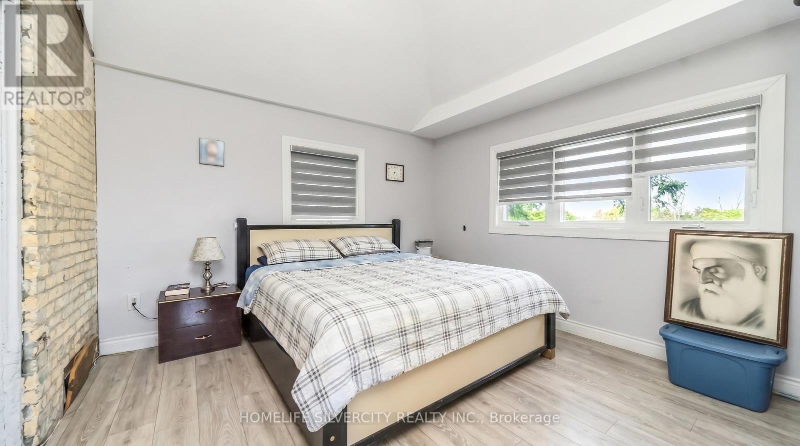 184 POTTRUFF ROAD - 16