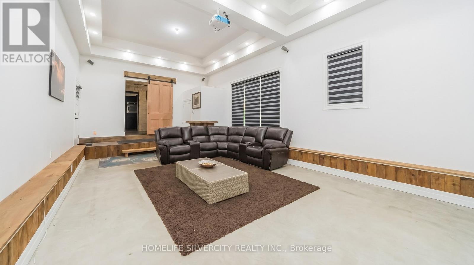 184 POTTRUFF ROAD - 18