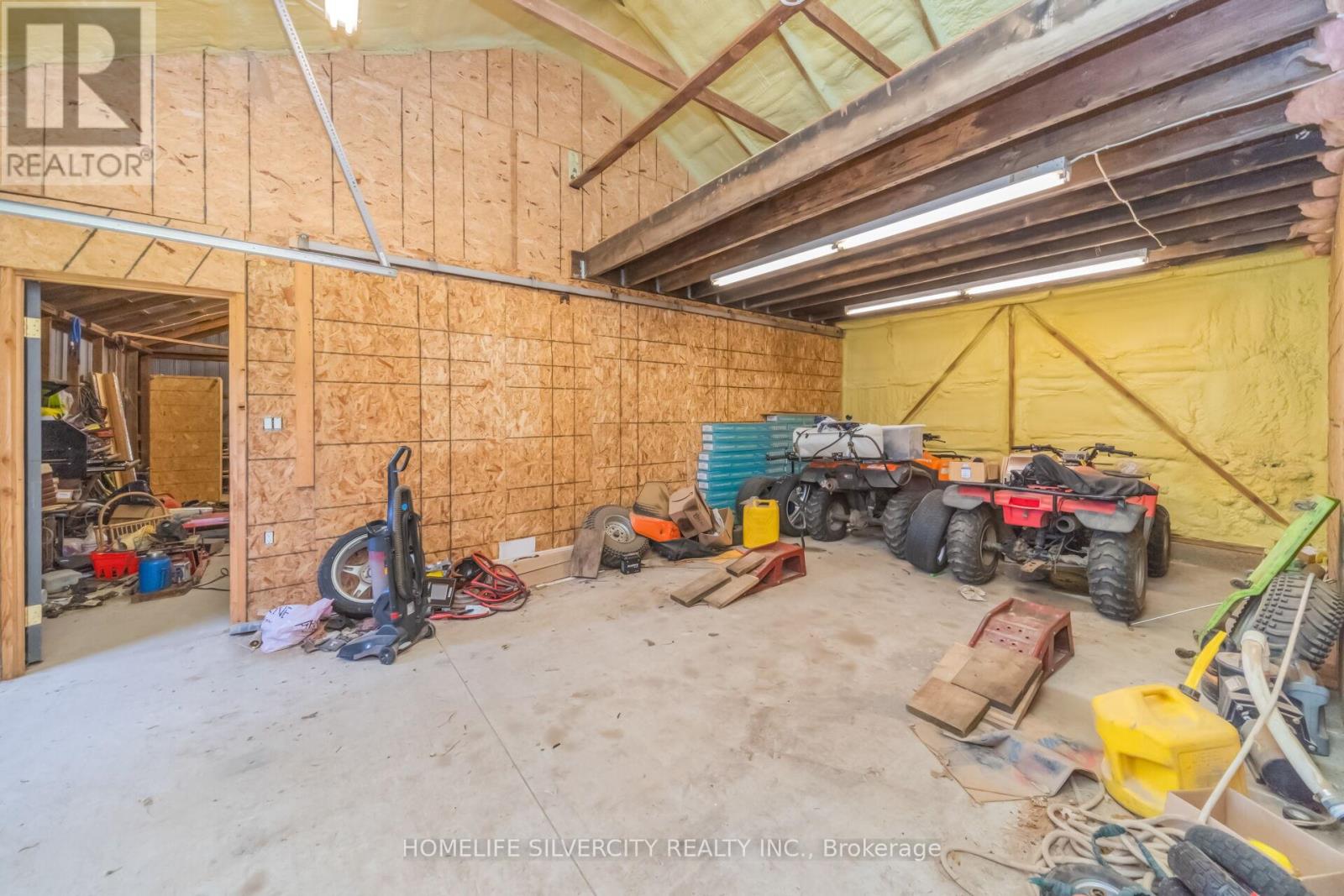 184 POTTRUFF ROAD - 36