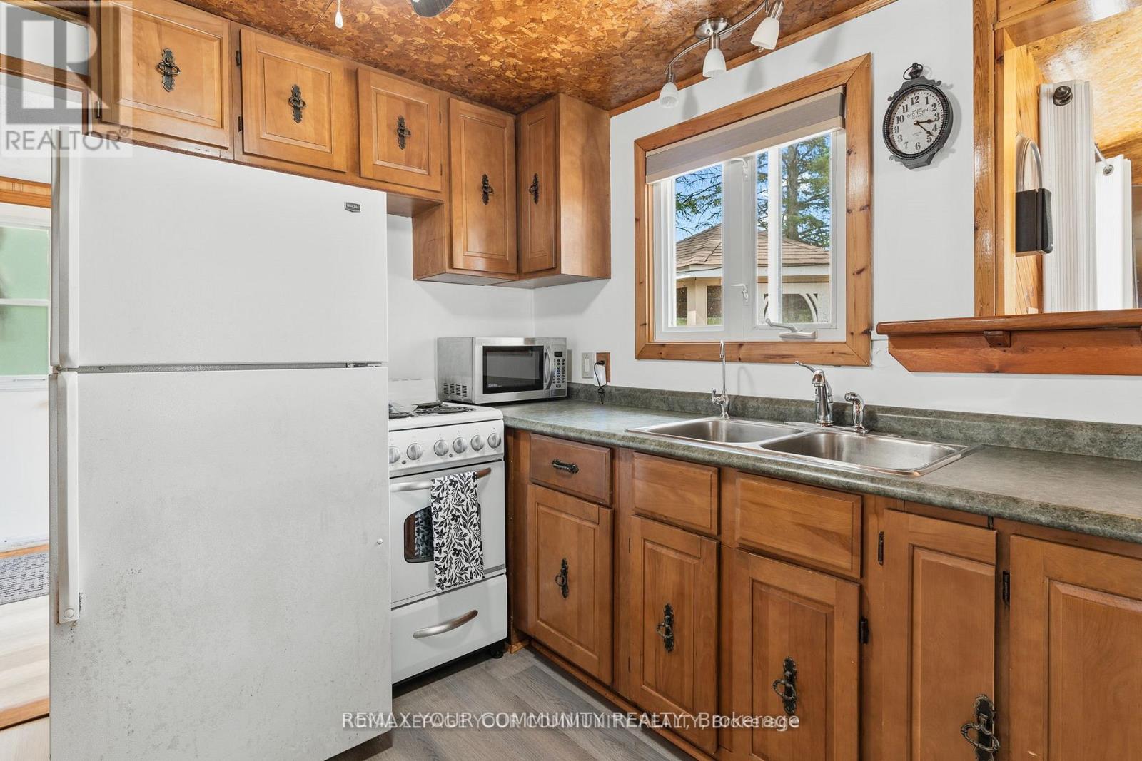 1139 CANUCK TRAIL - 6