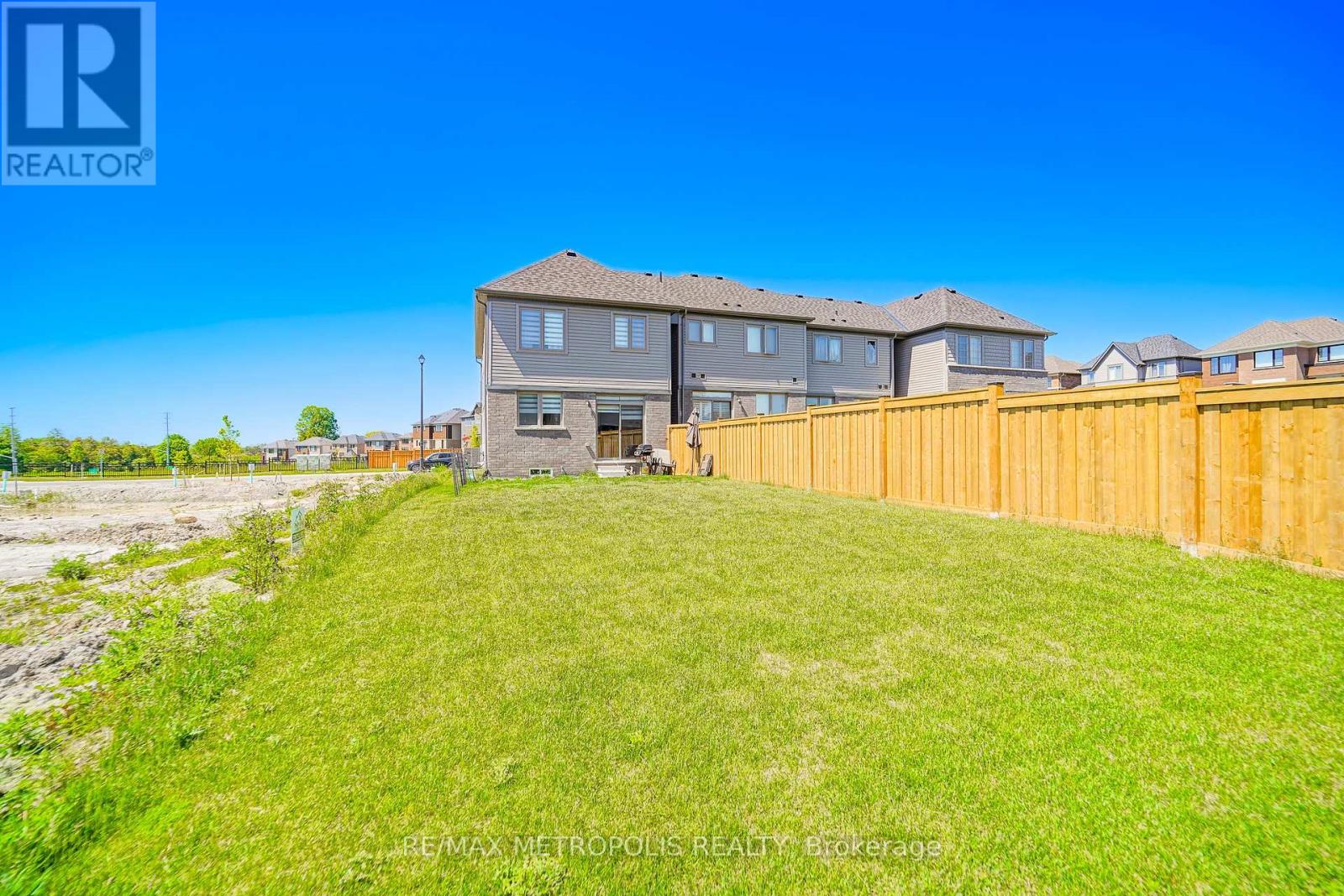421 TREVOR STREET - 17