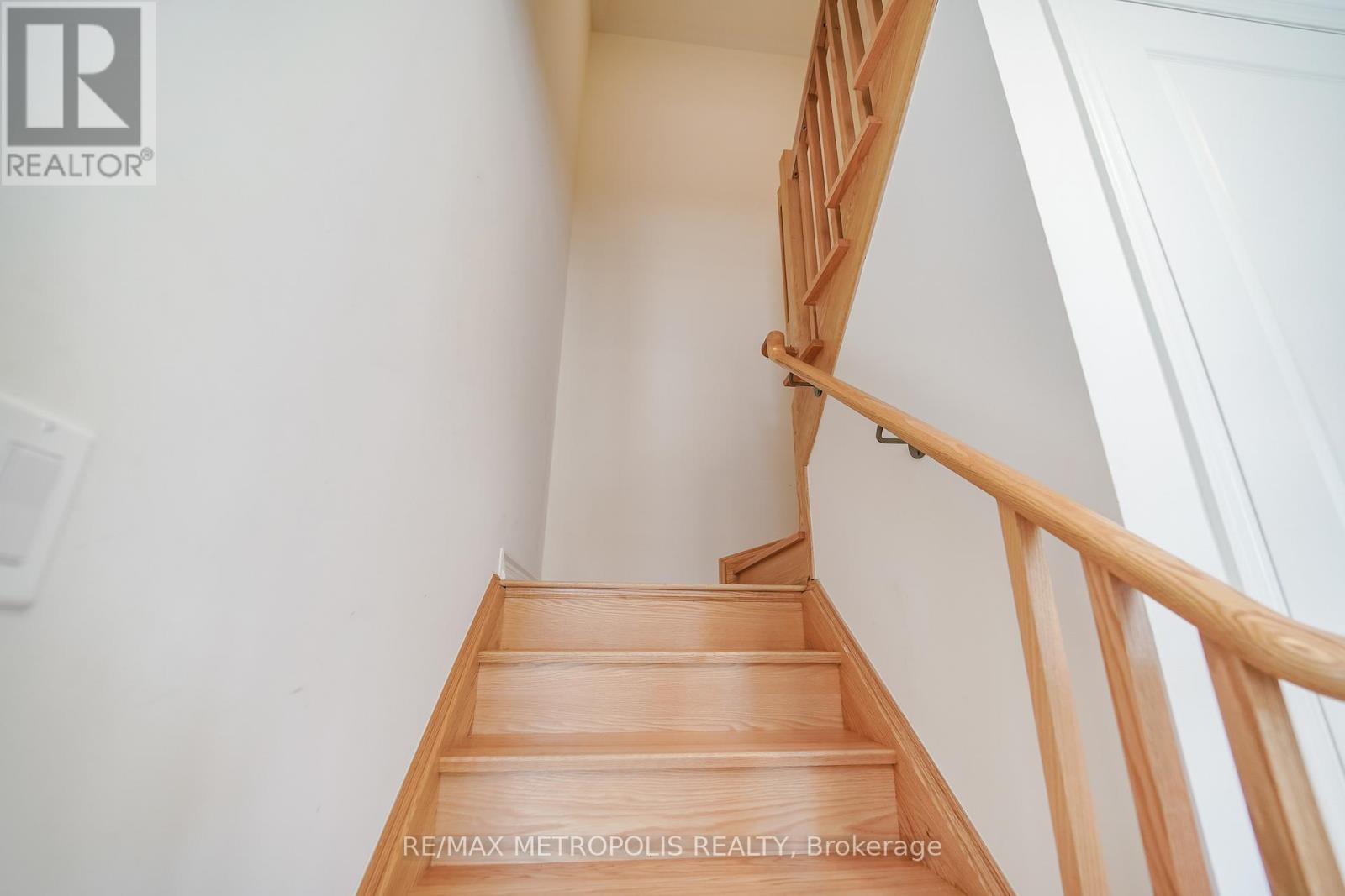 421 TREVOR STREET - 36