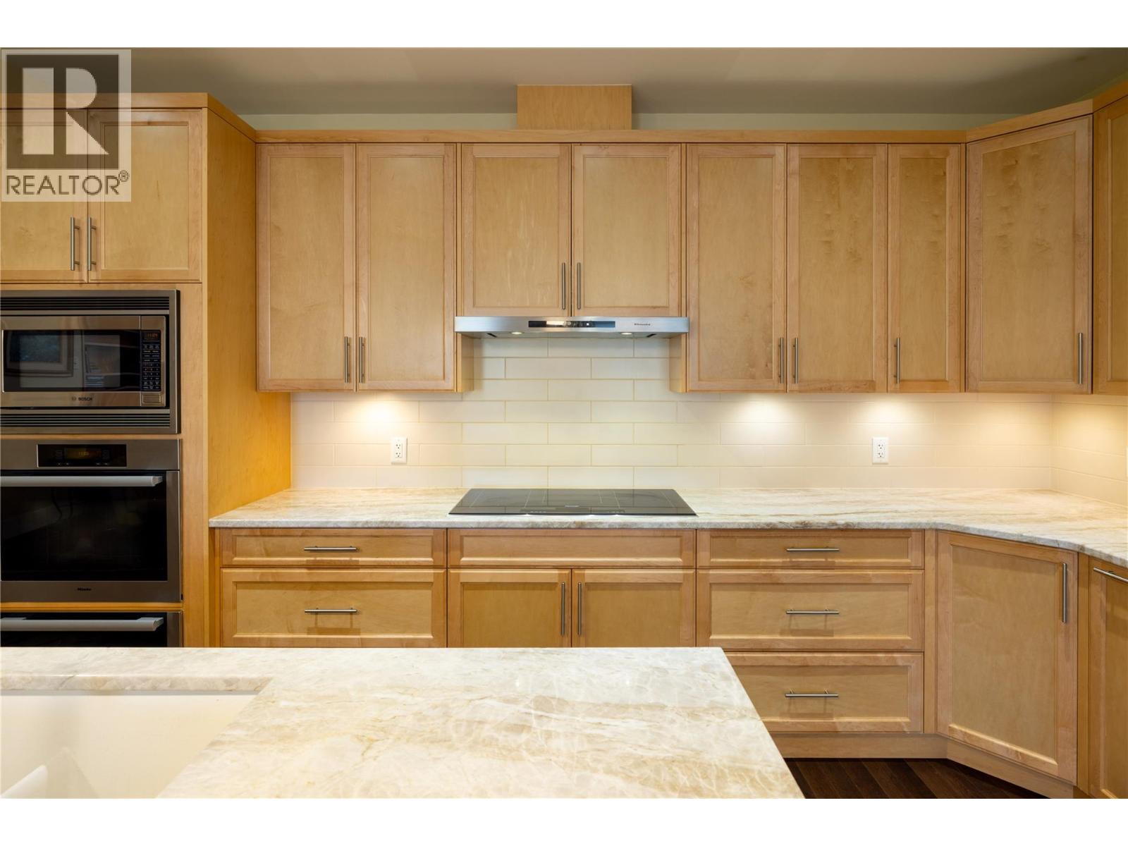 903 1395 Ellis Street, Kelowna