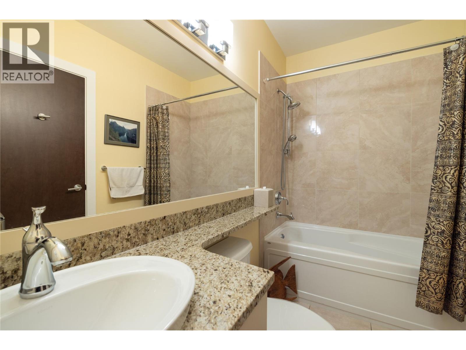 903 1395 Ellis Street, Kelowna
