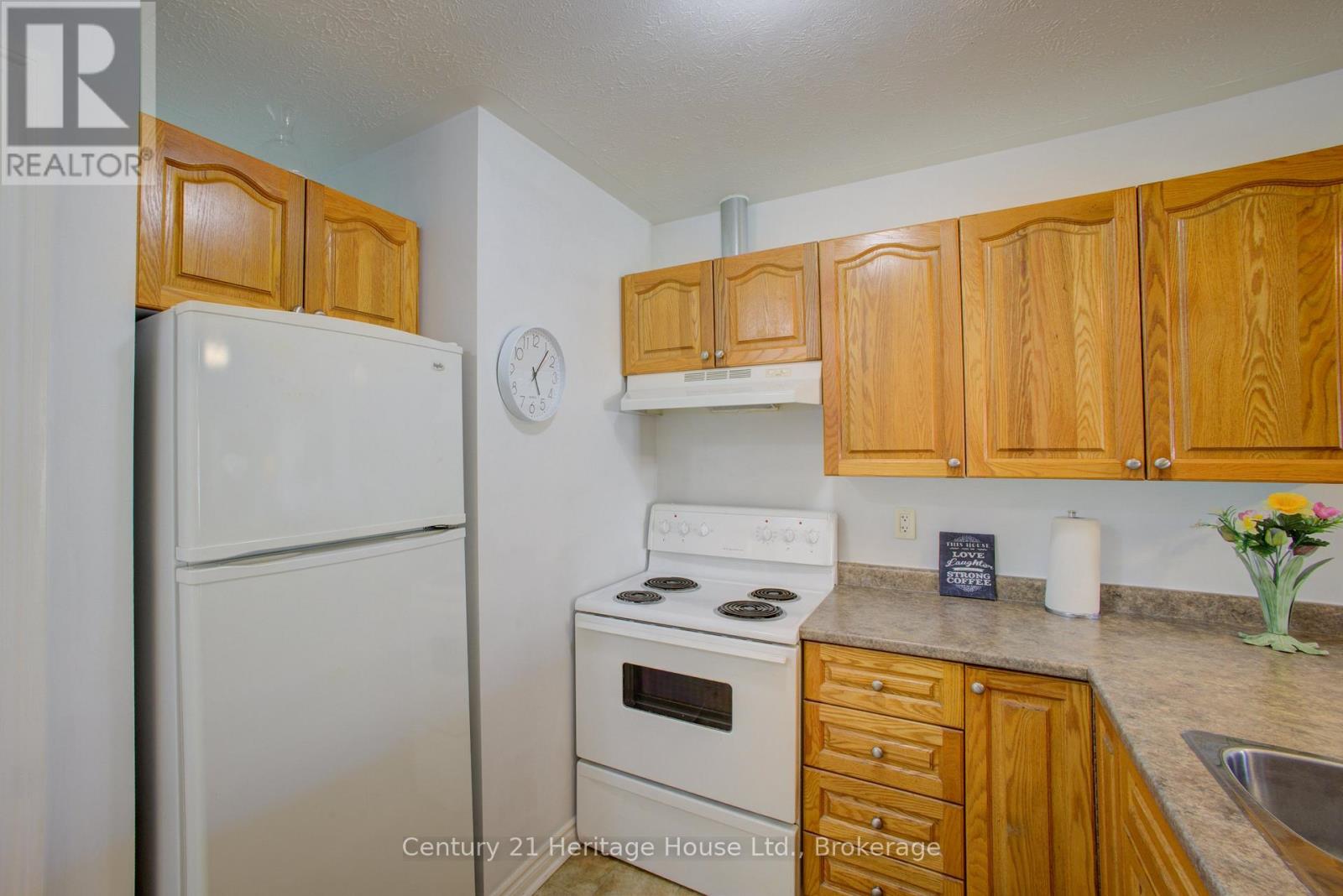 #2 302 PARK STREET W - 14