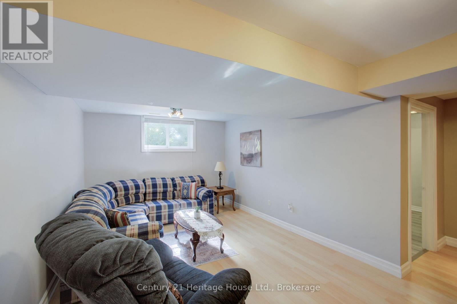 #2 302 PARK STREET W - 21