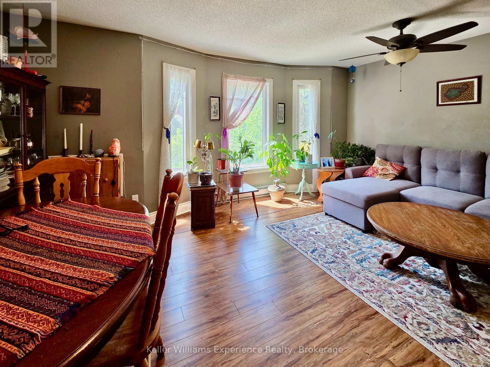 #102C 661 CEDAR LANE - 13