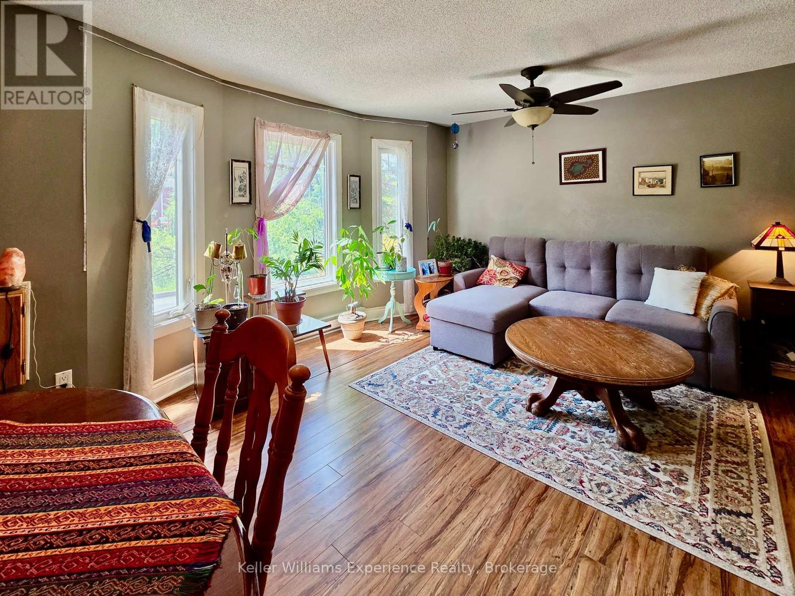 #102C 661 CEDAR LANE - 14
