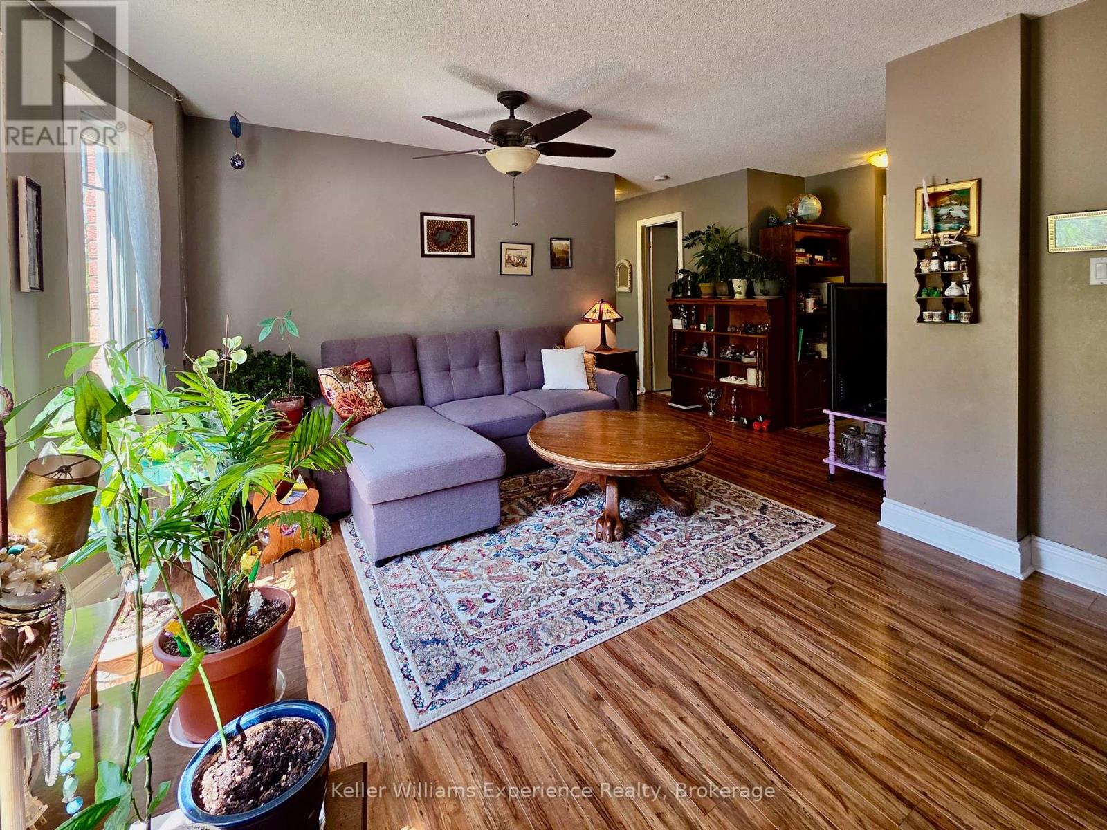 #102C 661 CEDAR LANE - 15