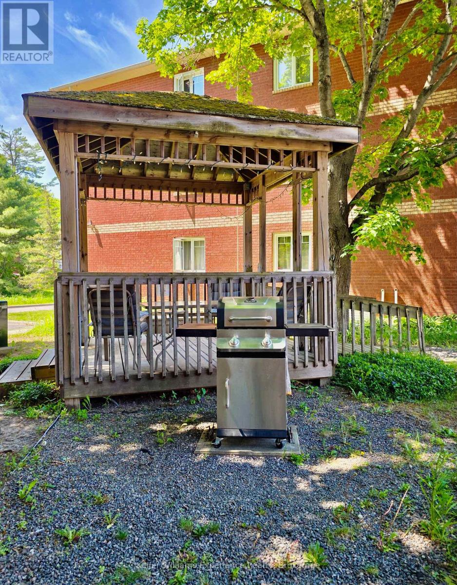 #102C 661 CEDAR LANE - 22