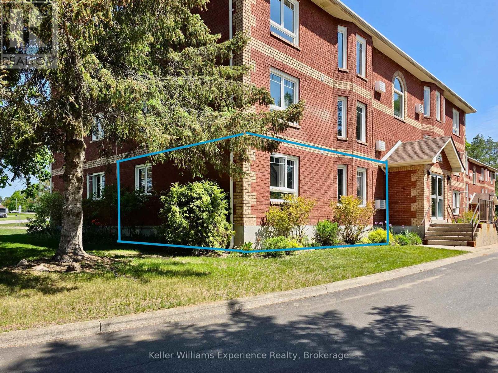 #102C 661 CEDAR LANE - 24