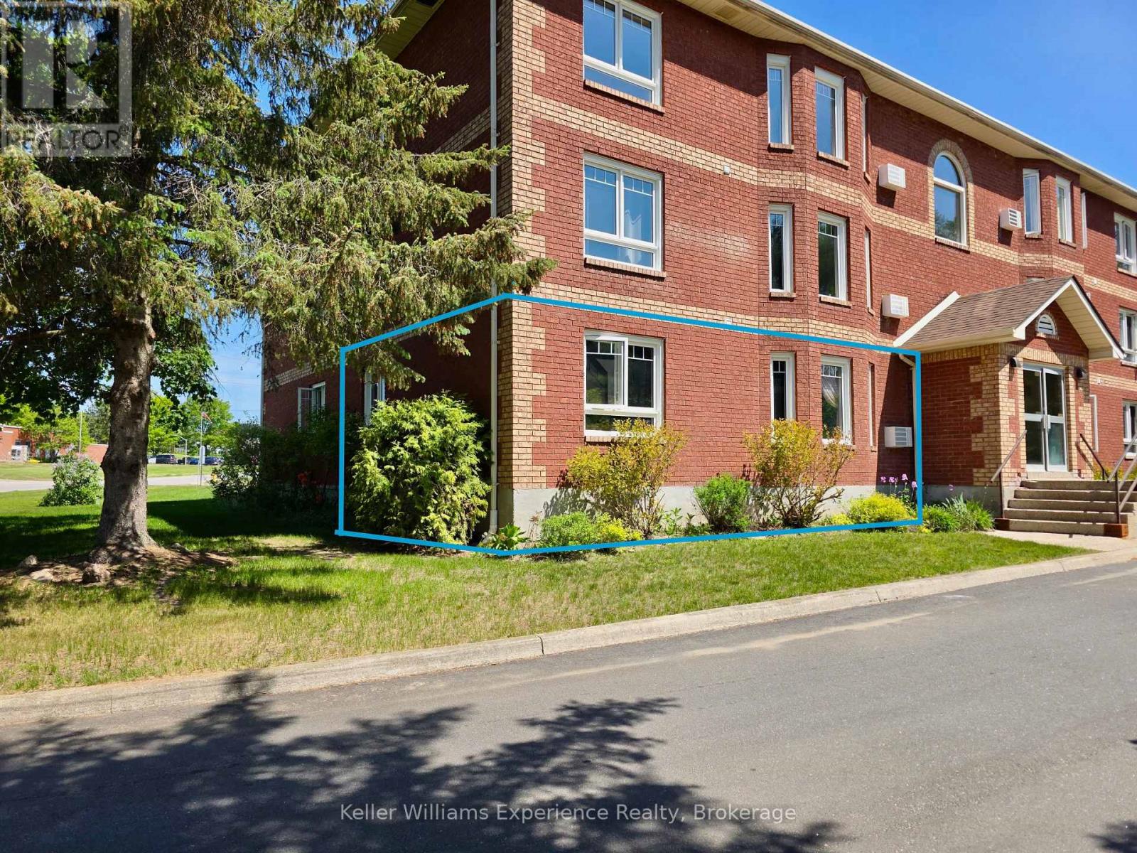 #102C 661 CEDAR LANE - 25