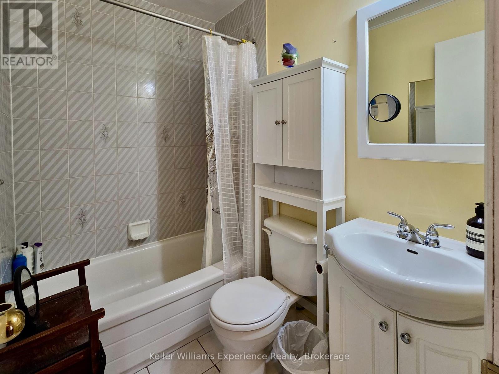 #102C 661 CEDAR LANE - 39